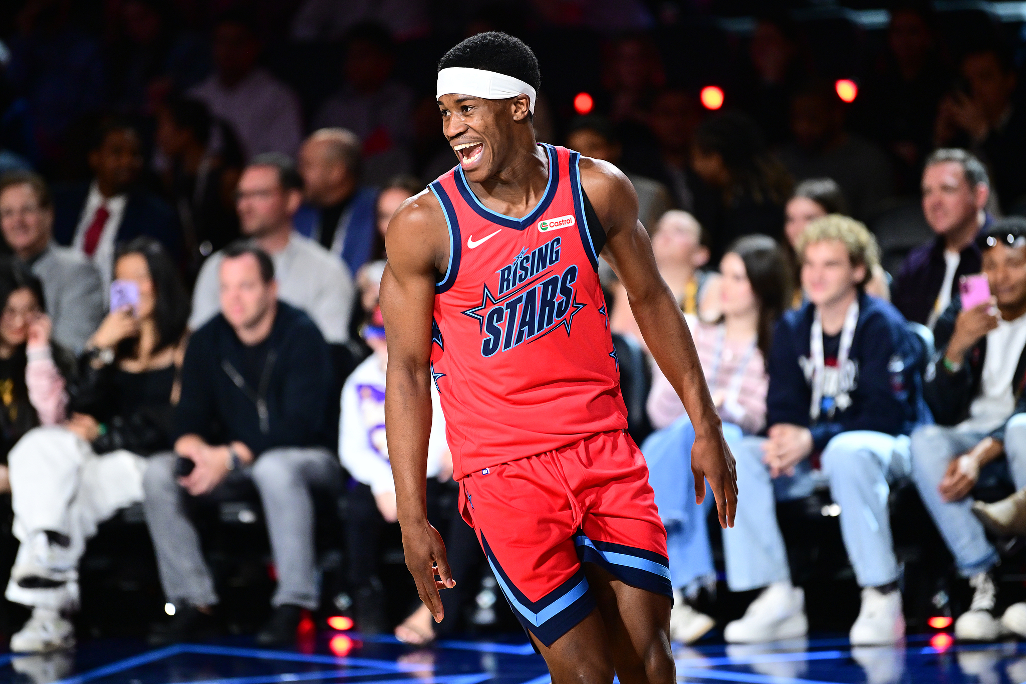 足球即时比分-埃奇库姆6+2两罚全中绝杀 新秀赛卡特队击败安东尼队夺冠